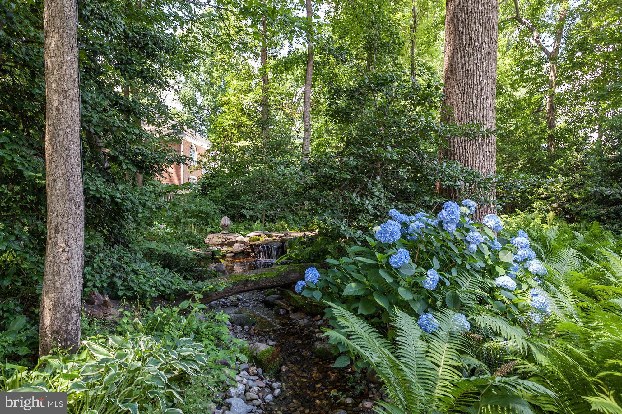 SUMMERWOOD - Residential