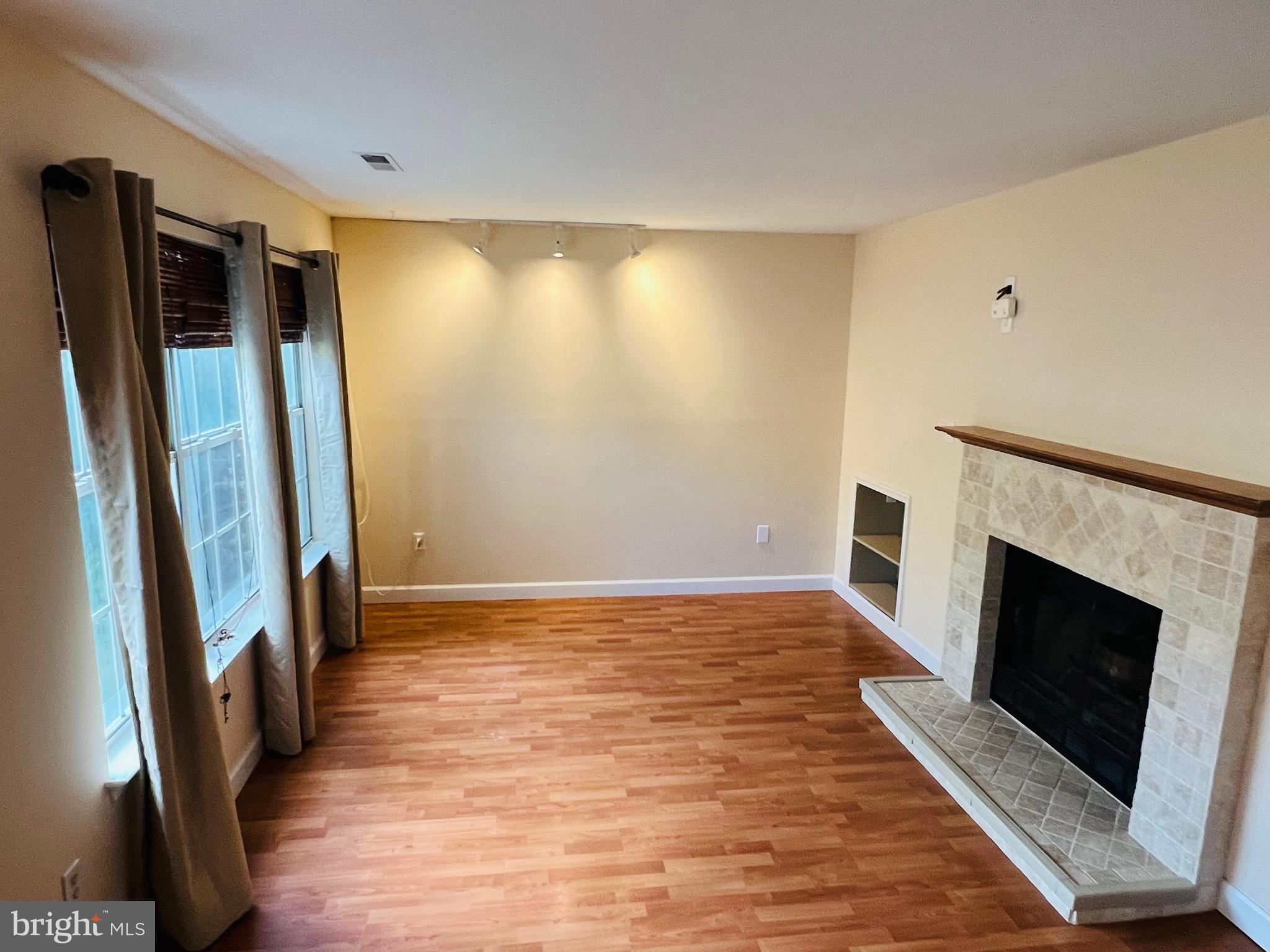 VILLAGES OF SALEM STATION - Residential