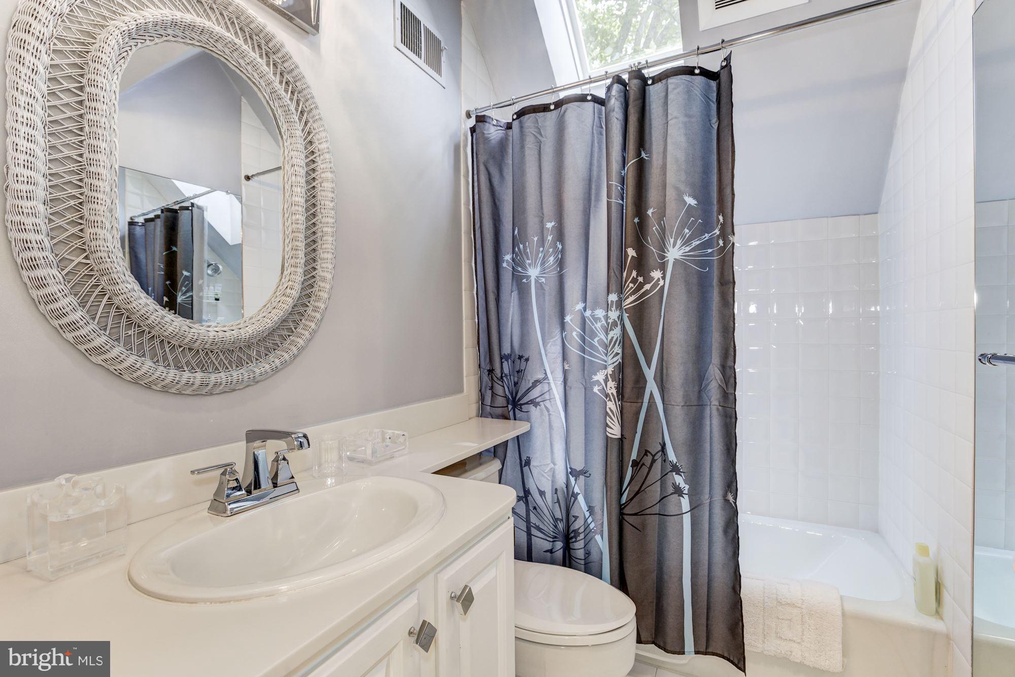 CHAIN BRIDGE FOREST - Residential