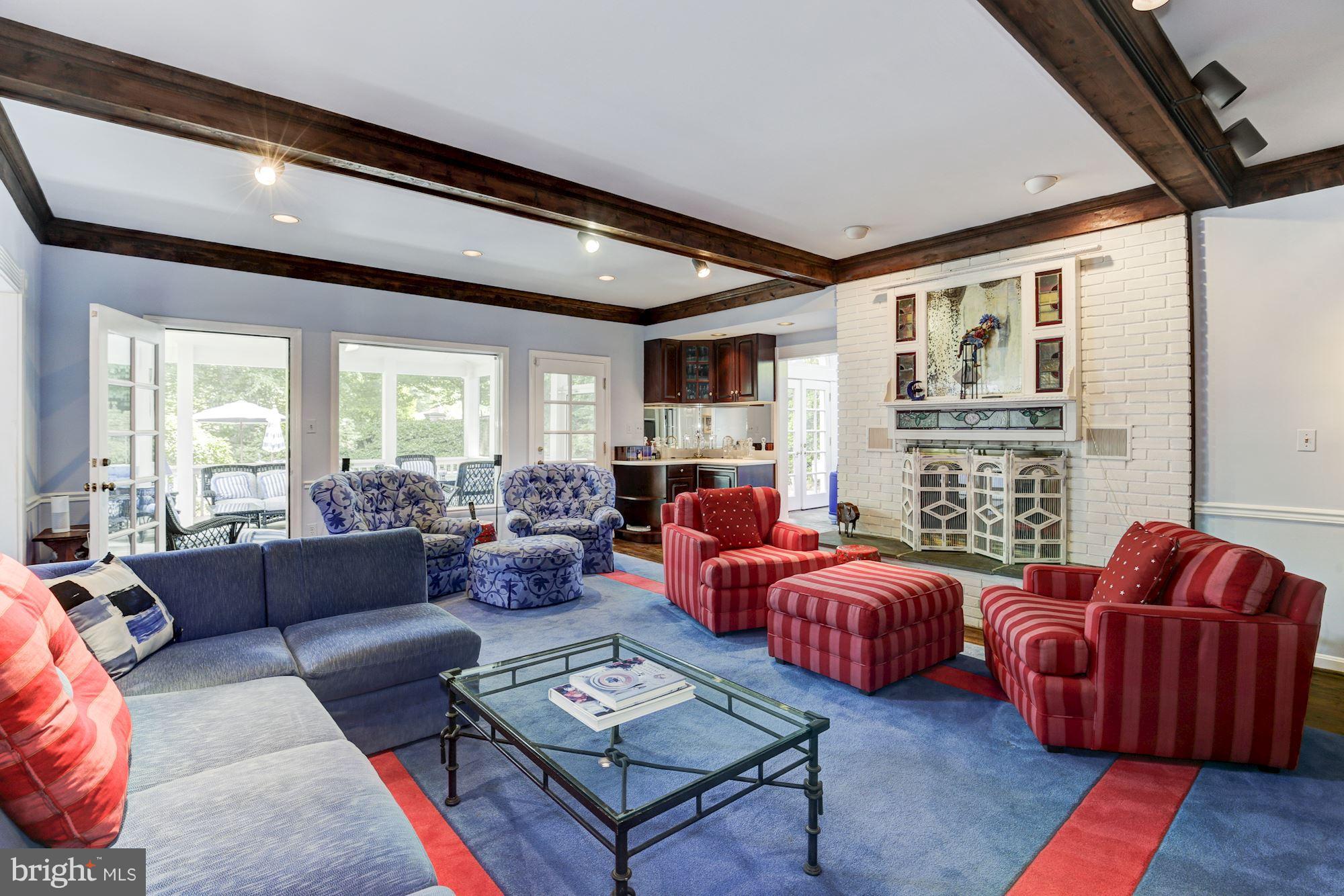 CHAIN BRIDGE FOREST - Residential