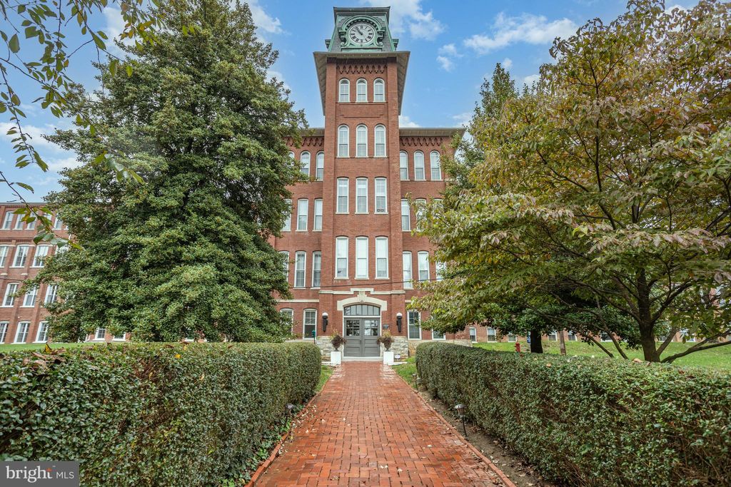 Photo of 917 Columbia Avenue #217, LANCASTER, PA 17603 (MLS # PALA2078130)
