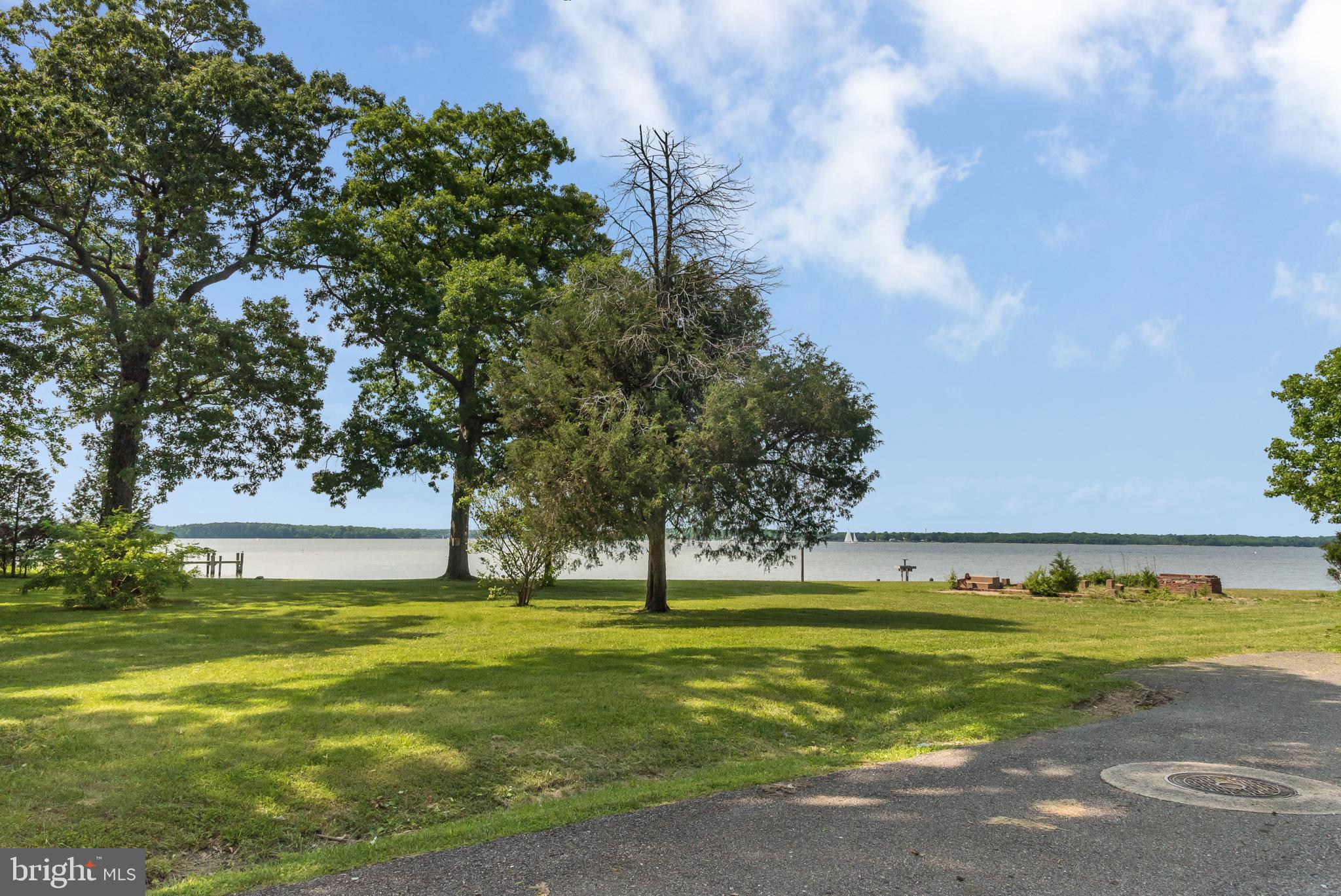 IDLEWILDE ACRES - Land