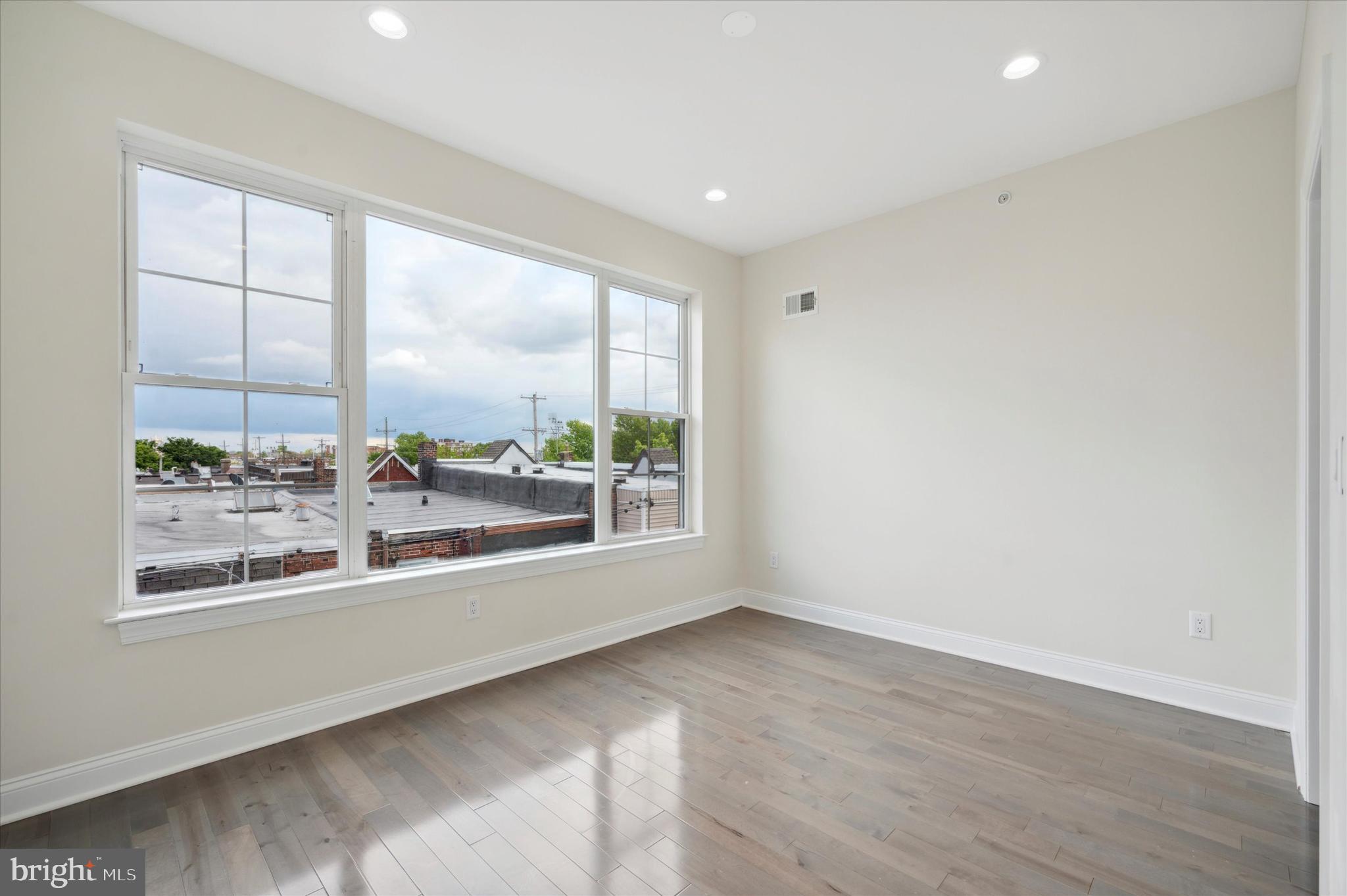 GRAYS FERRY - Residential