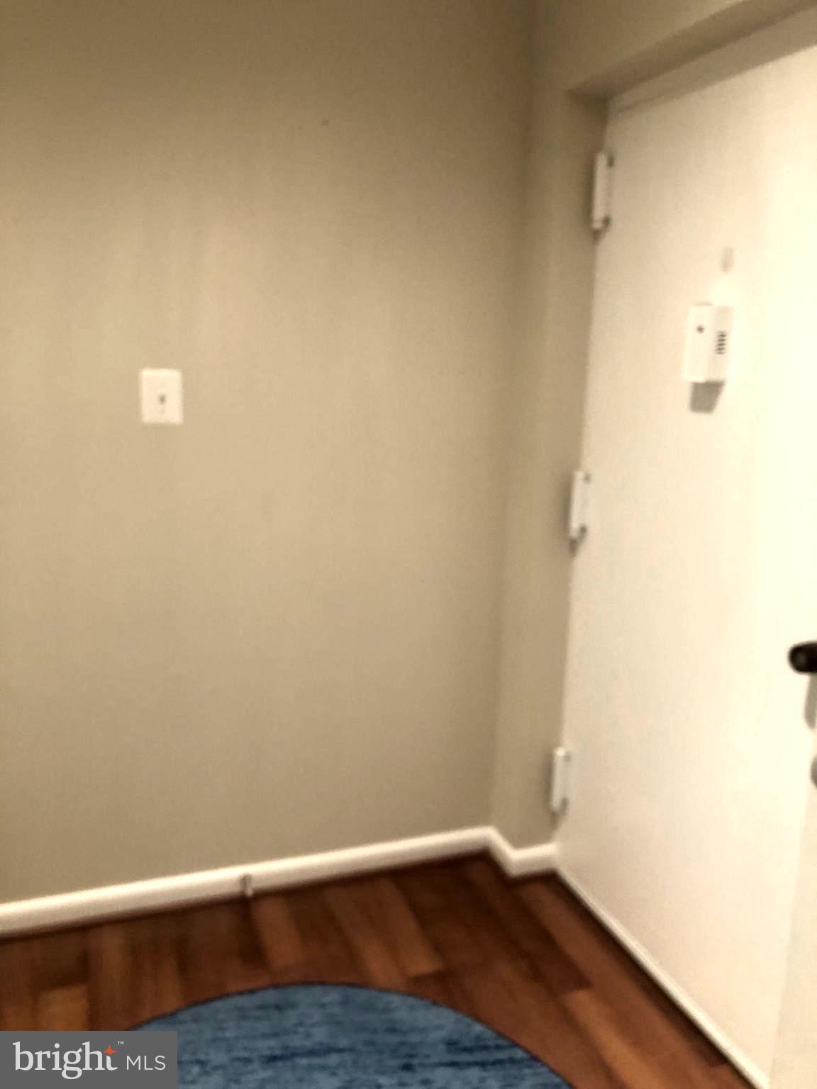 SUBURBAN OAKS - Residential