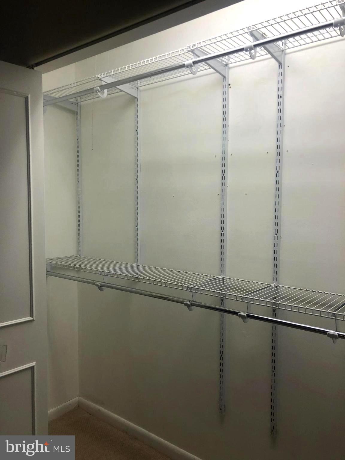 SUBURBAN OAKS - Residential