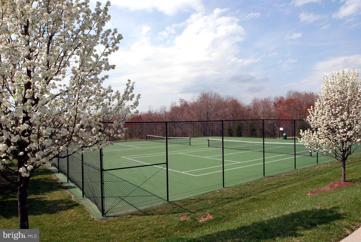 HAMPSHIRE GREENS - Residential