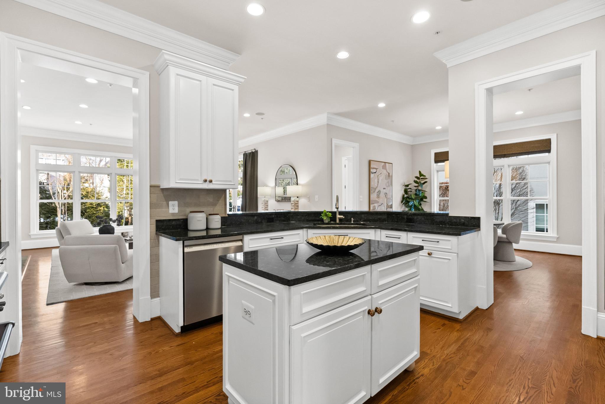 4421 LOWELL STREET NW