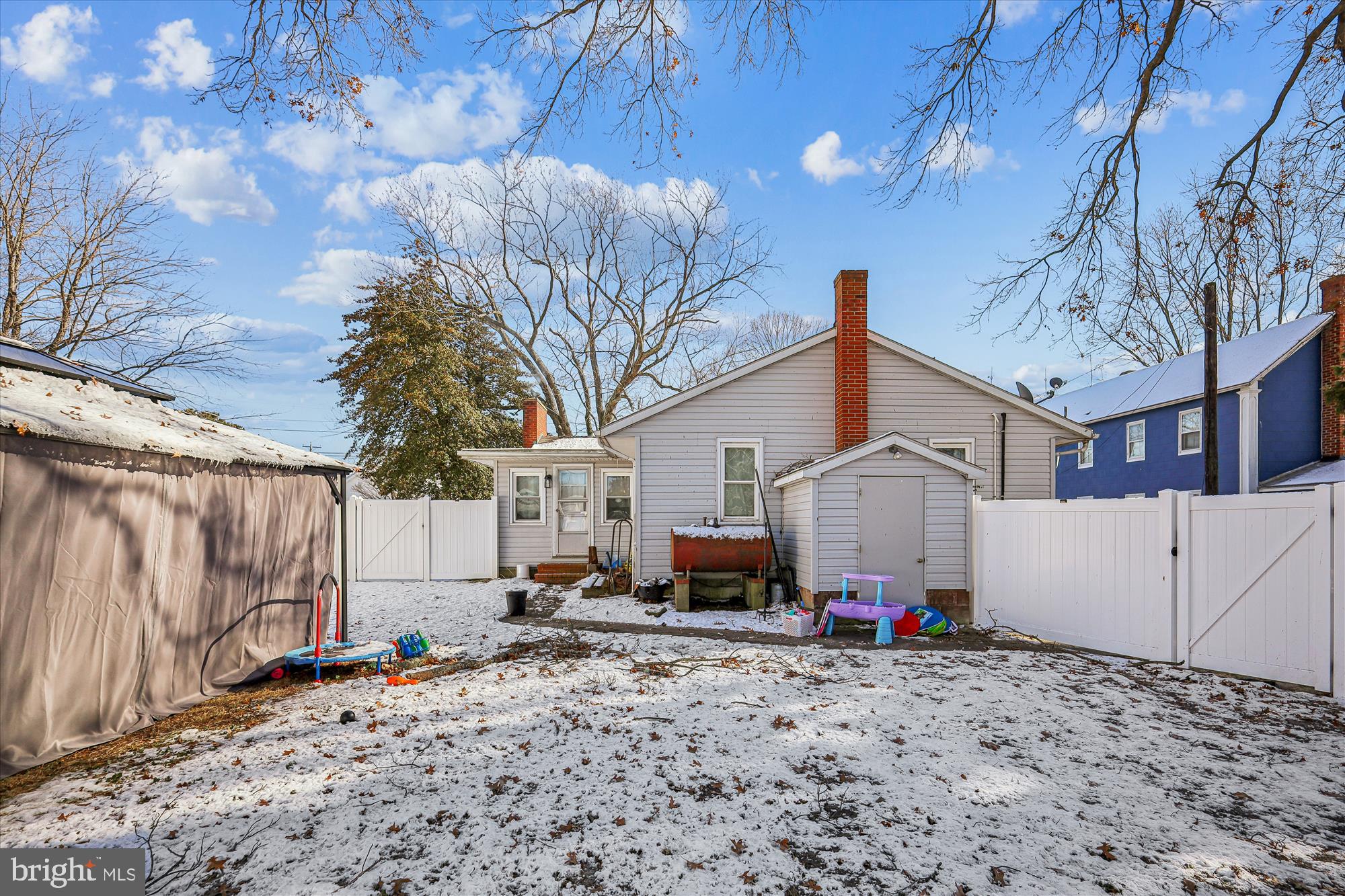 ROCK HALL - Residential