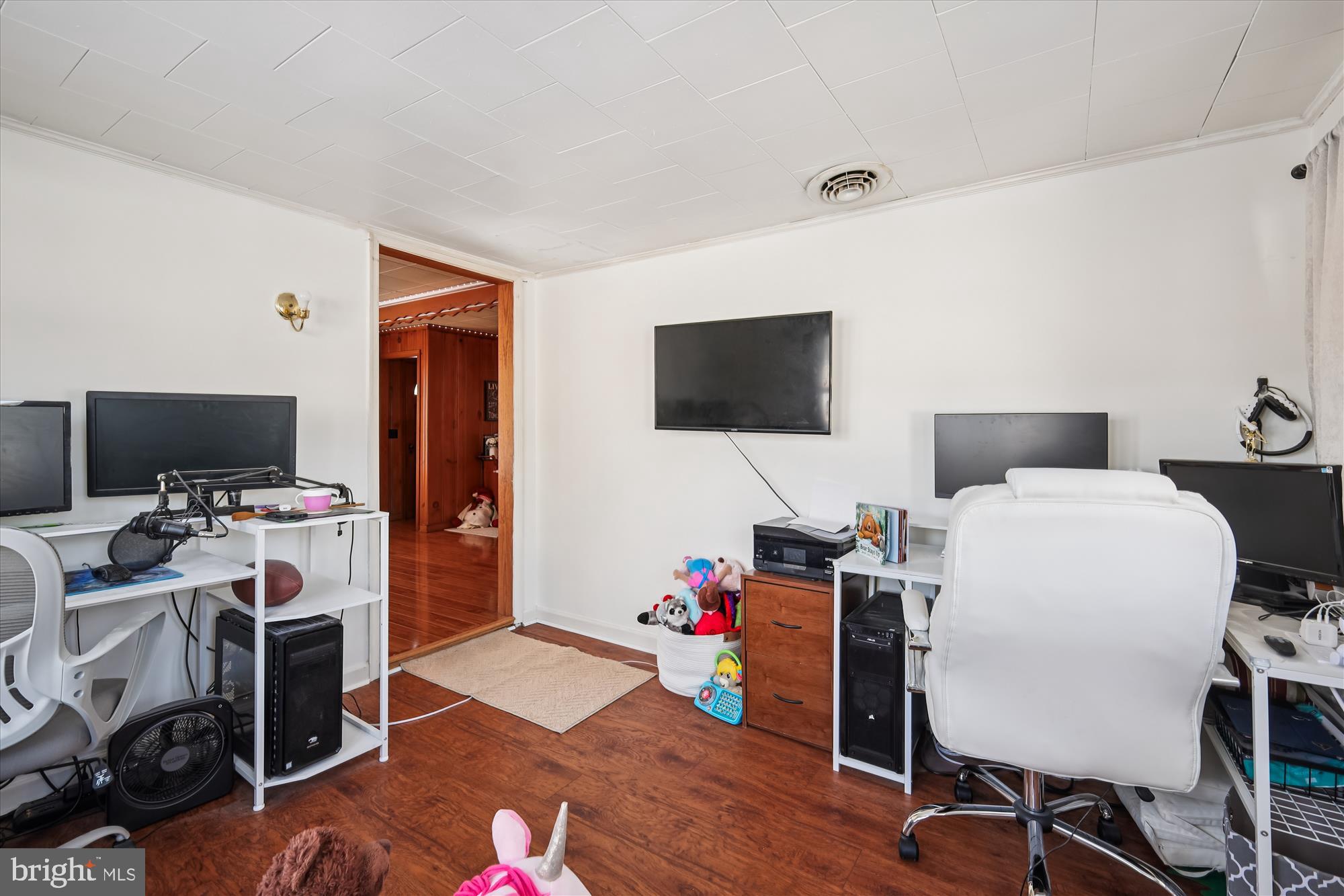 ROCK HALL - Residential