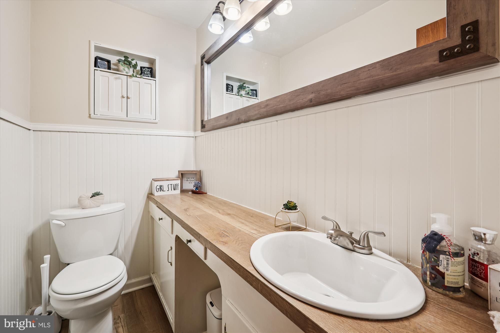 ROCK HALL - Residential