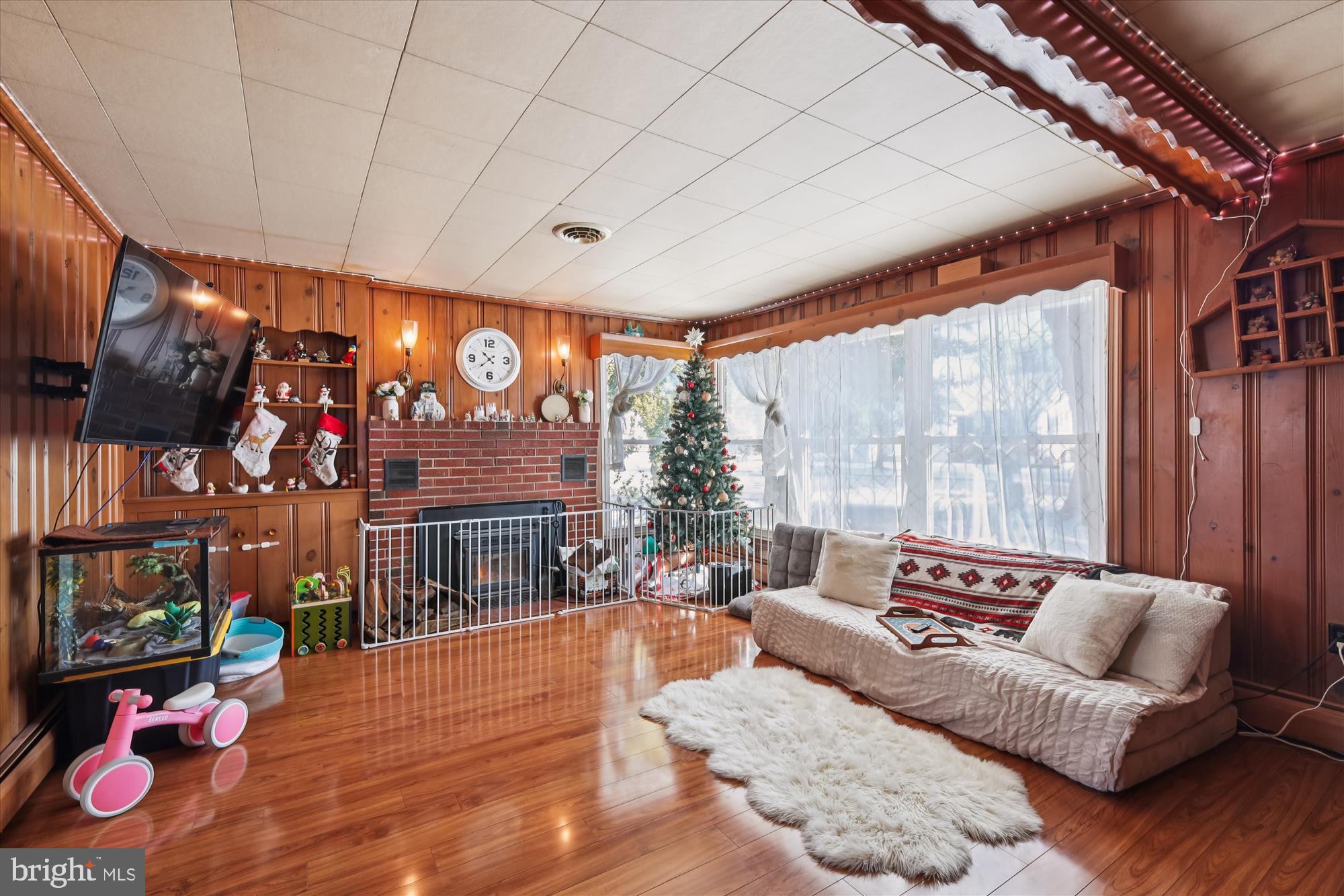 ROCK HALL - Residential