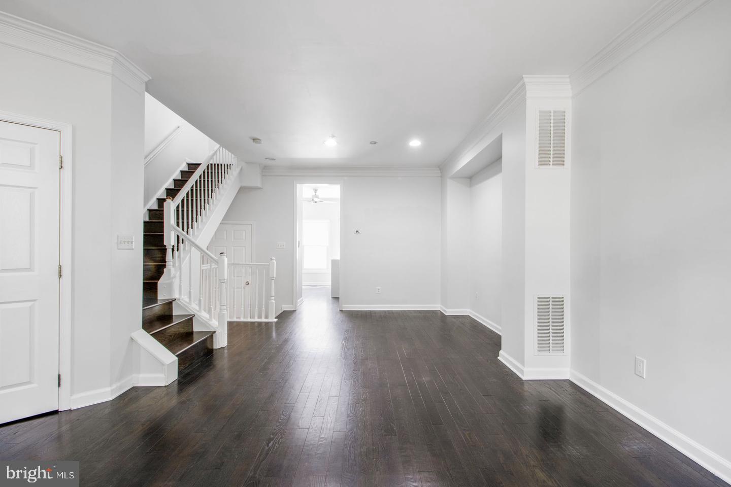 8830 MANSION VIEW COURT