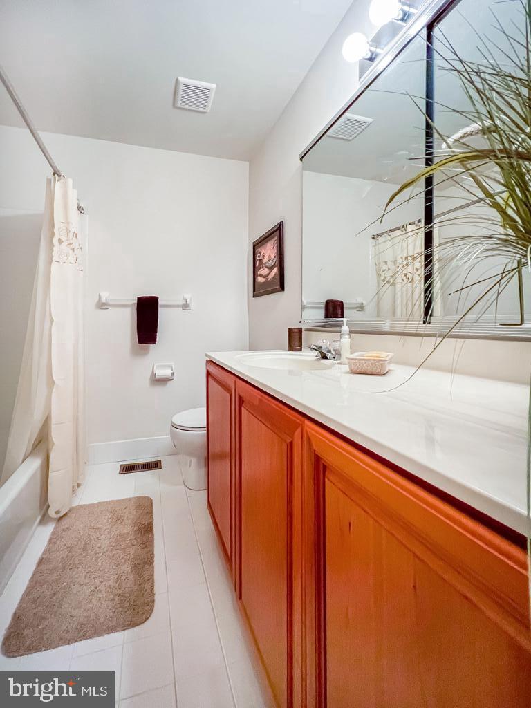 LANTERN HILL - Residential