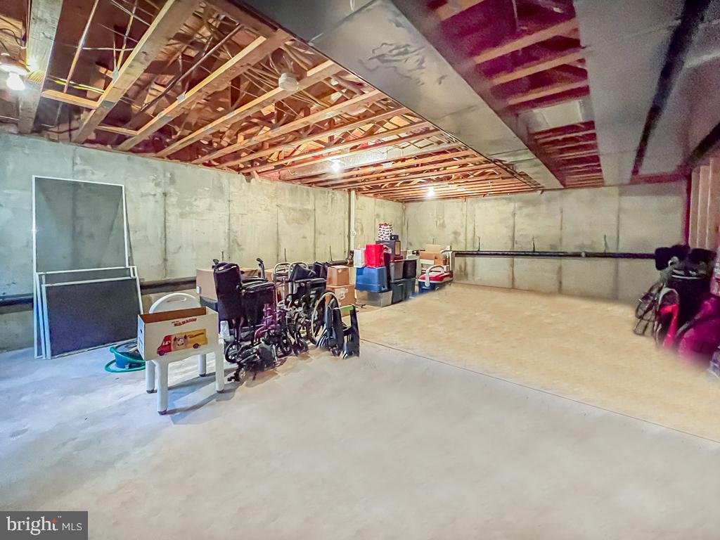 LANTERN HILL - Residential