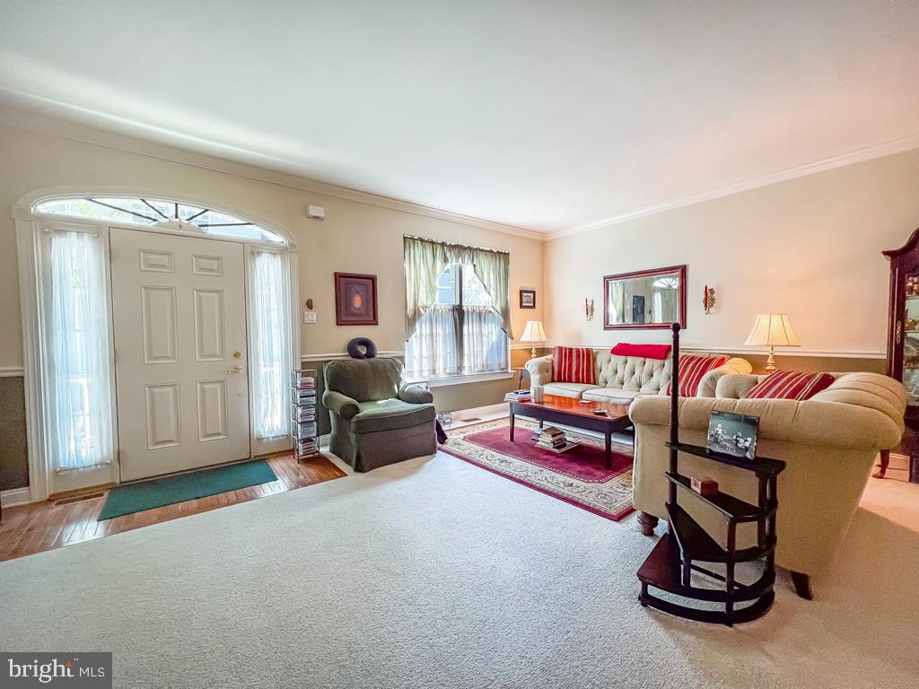 LANTERN HILL - Residential