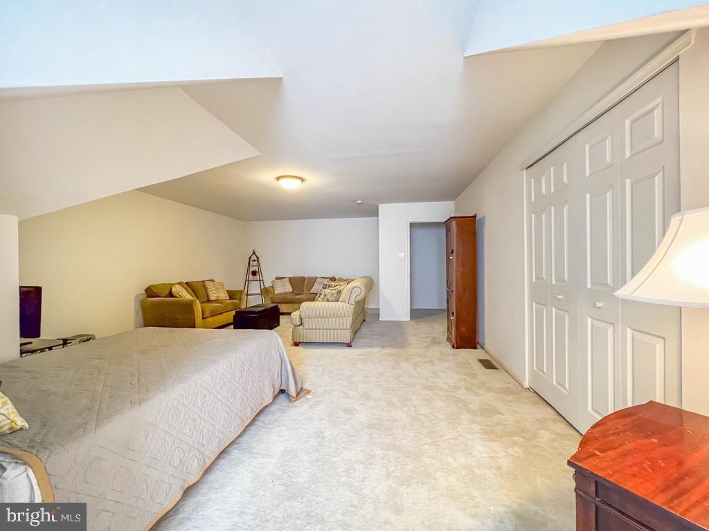 LANTERN HILL - Residential