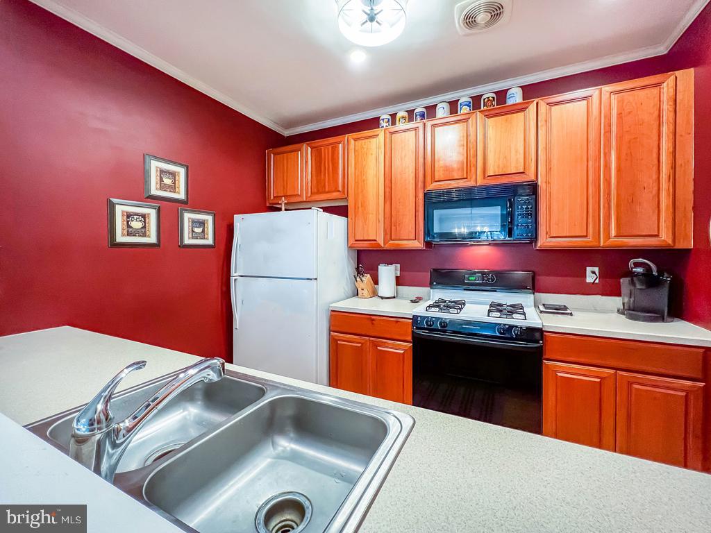 LANTERN HILL - Residential