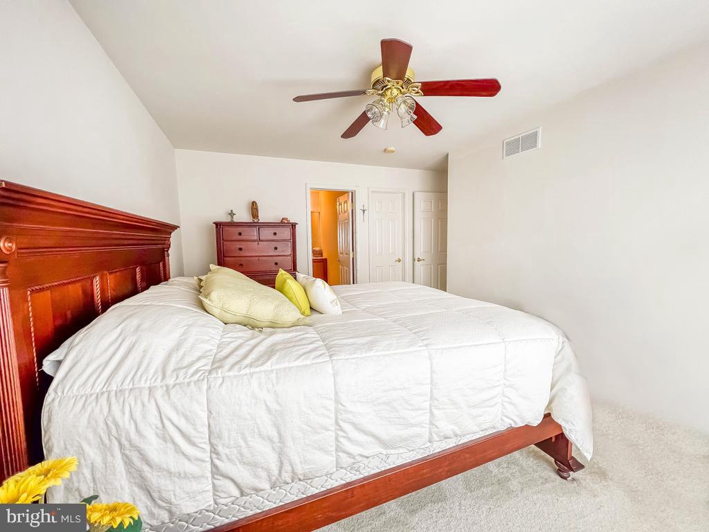 LANTERN HILL - Residential