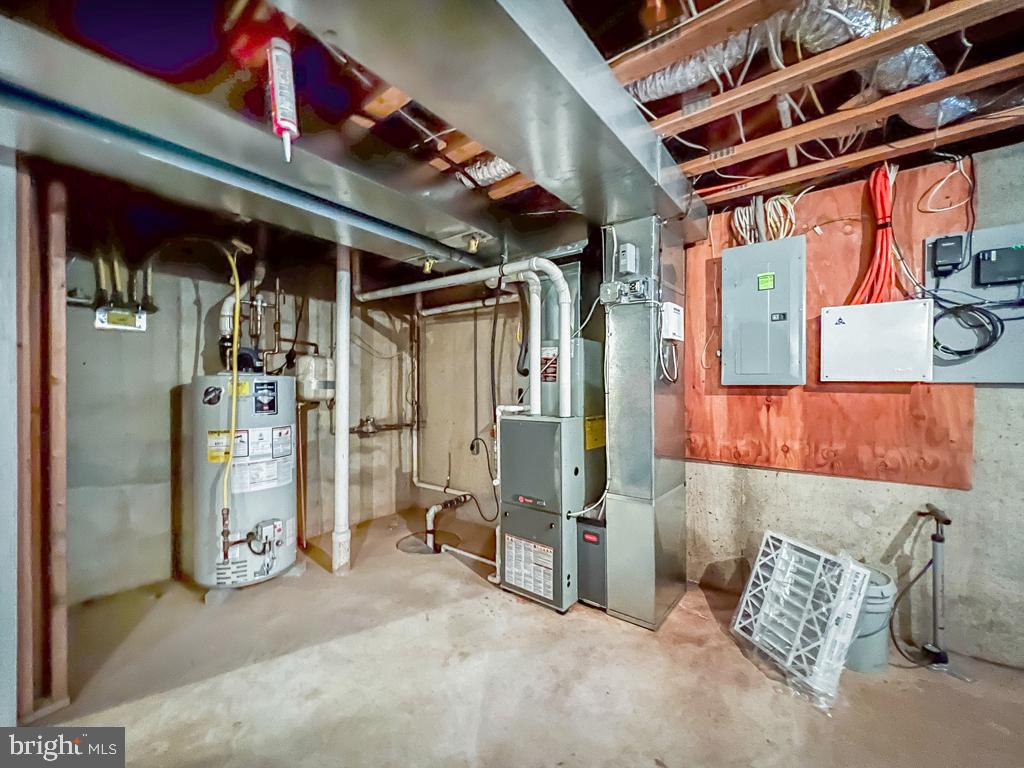 LANTERN HILL - Residential