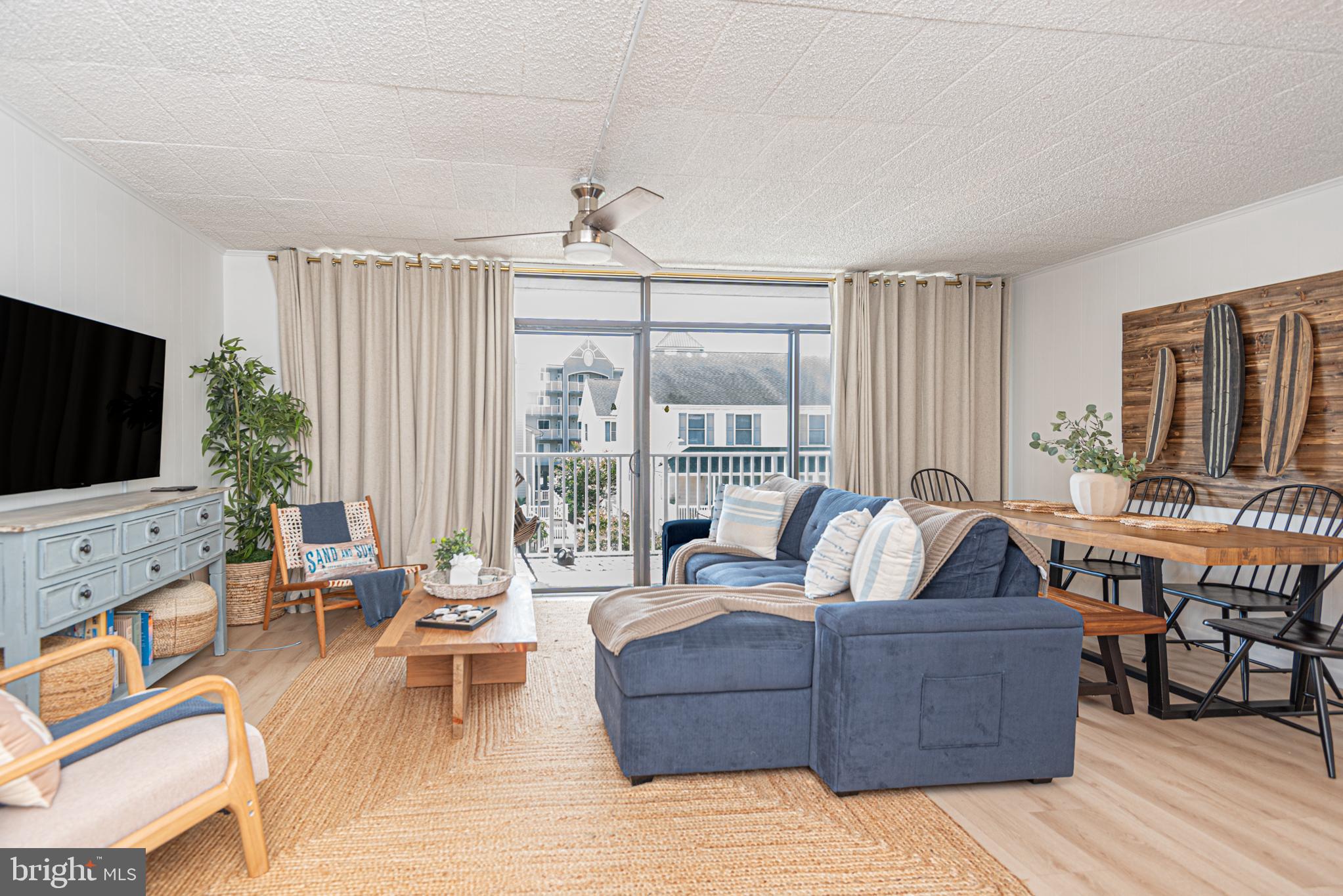 12 42ND STREET 303