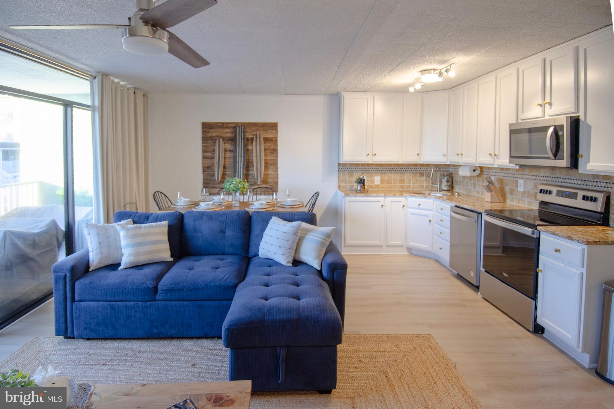 12 42ND STREET 303