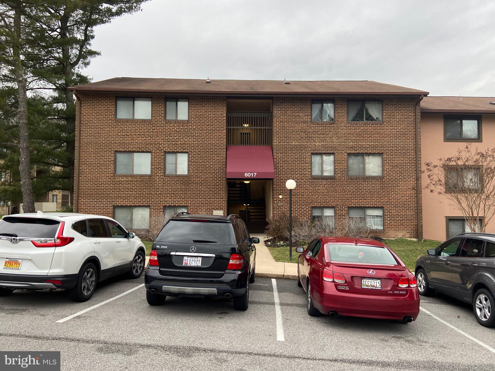 VILLAGE OF LONG REACH - Residential