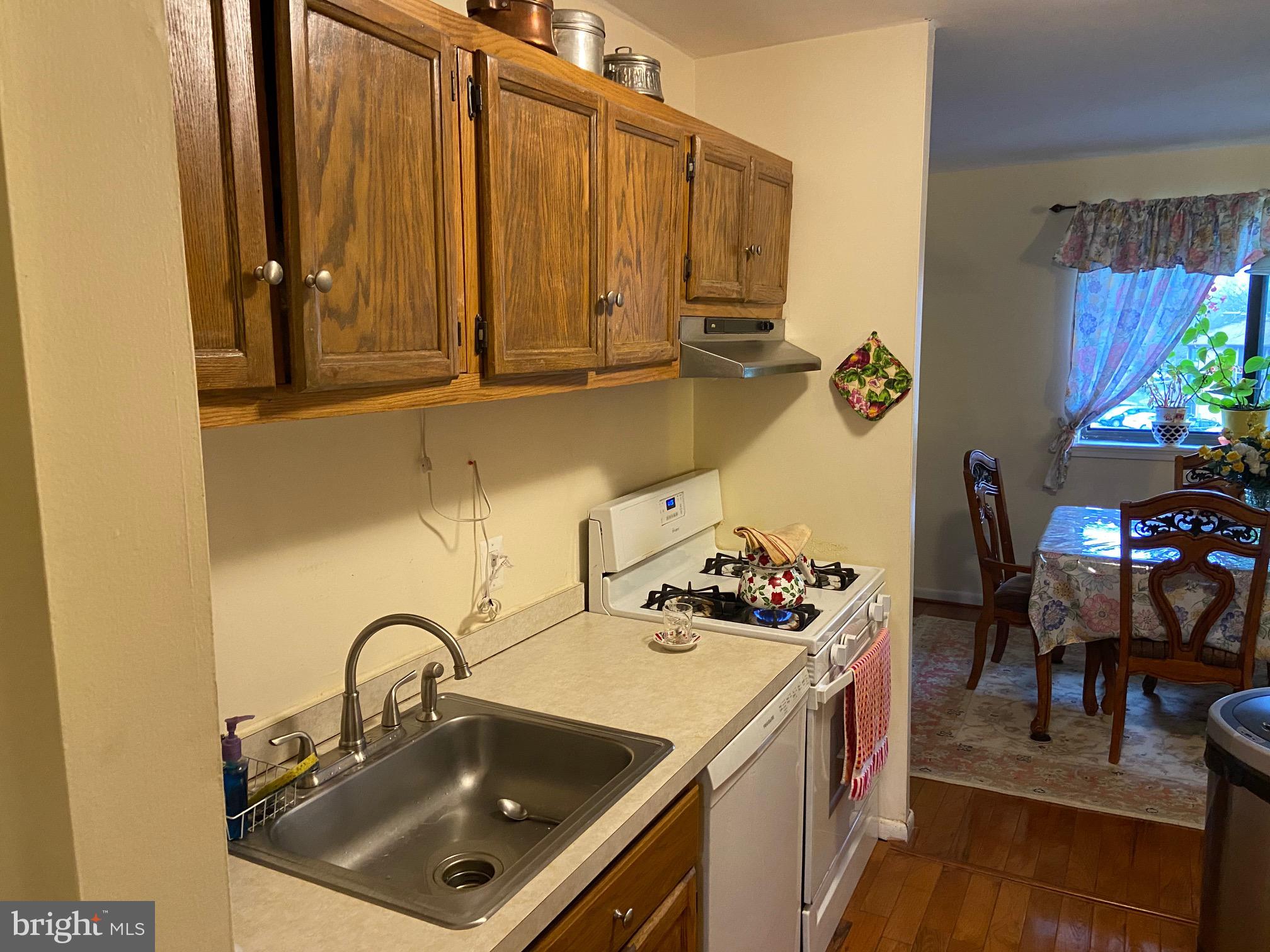 VILLAGE OF LONG REACH - Residential