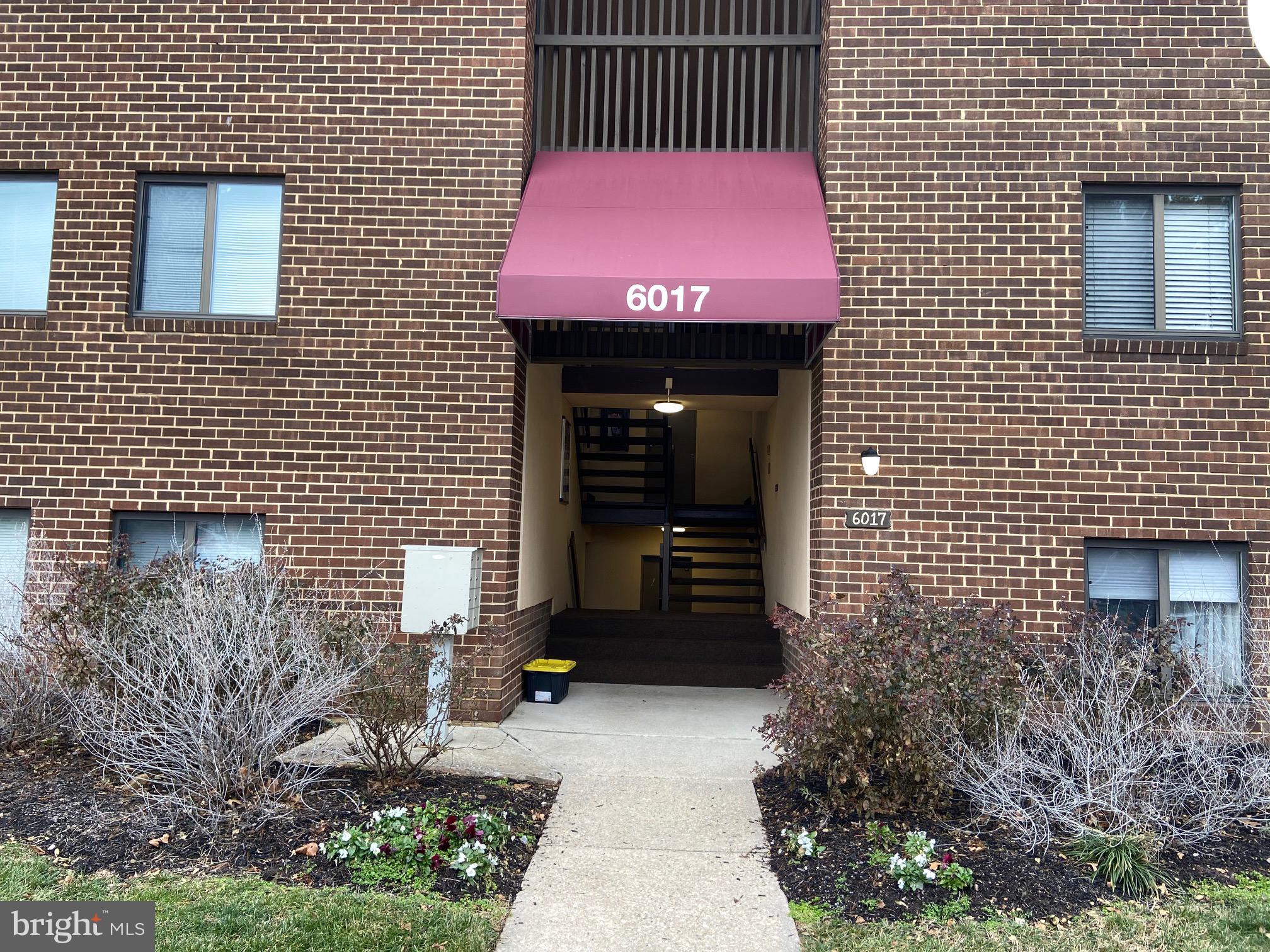 VILLAGE OF LONG REACH - Residential