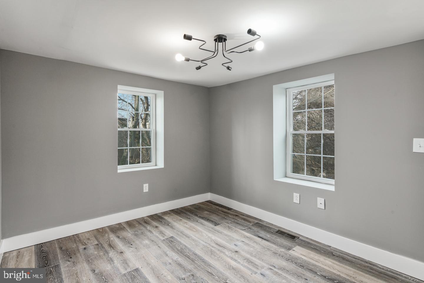 MANTUA - Residential