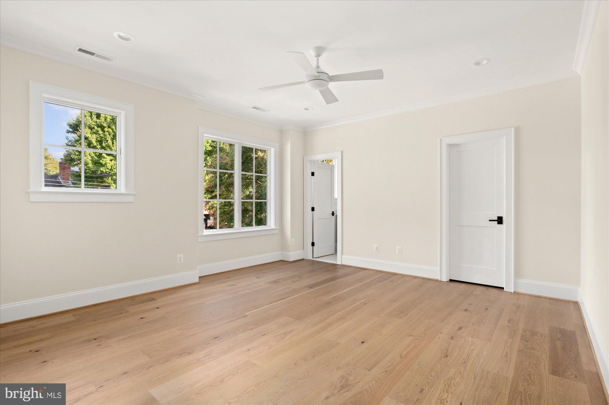 COUNTRY CLUB HILLS - Residential