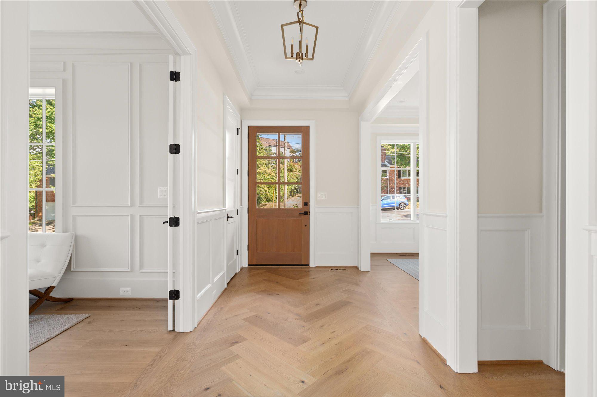 COUNTRY CLUB HILLS - Residential