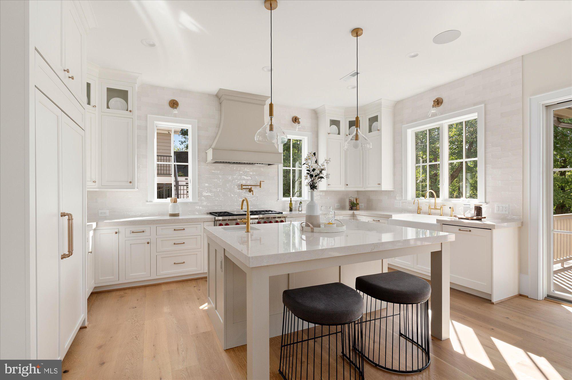 COUNTRY CLUB HILLS - Residential