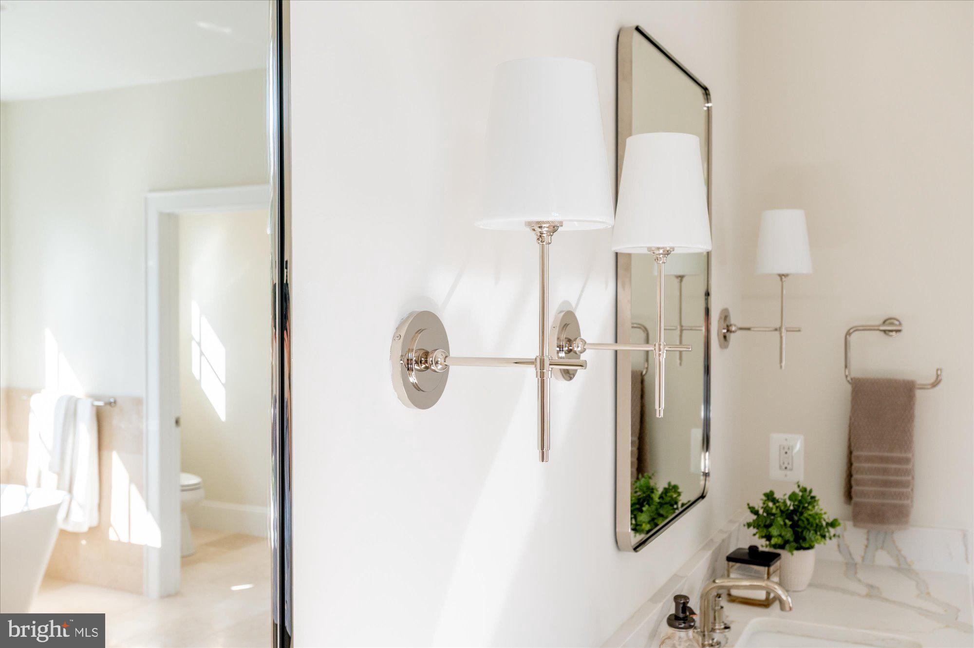 COUNTRY CLUB HILLS - Residential