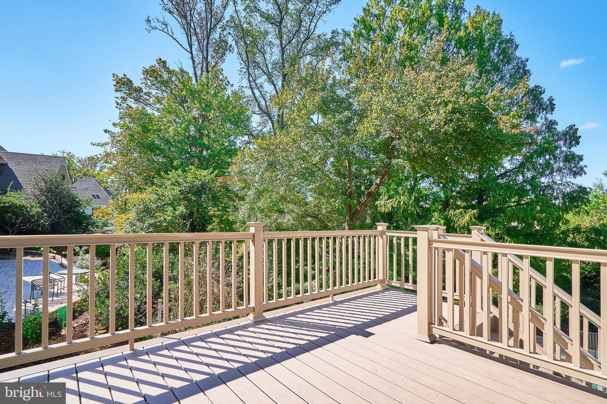 COUNTRY CLUB HILLS - Residential