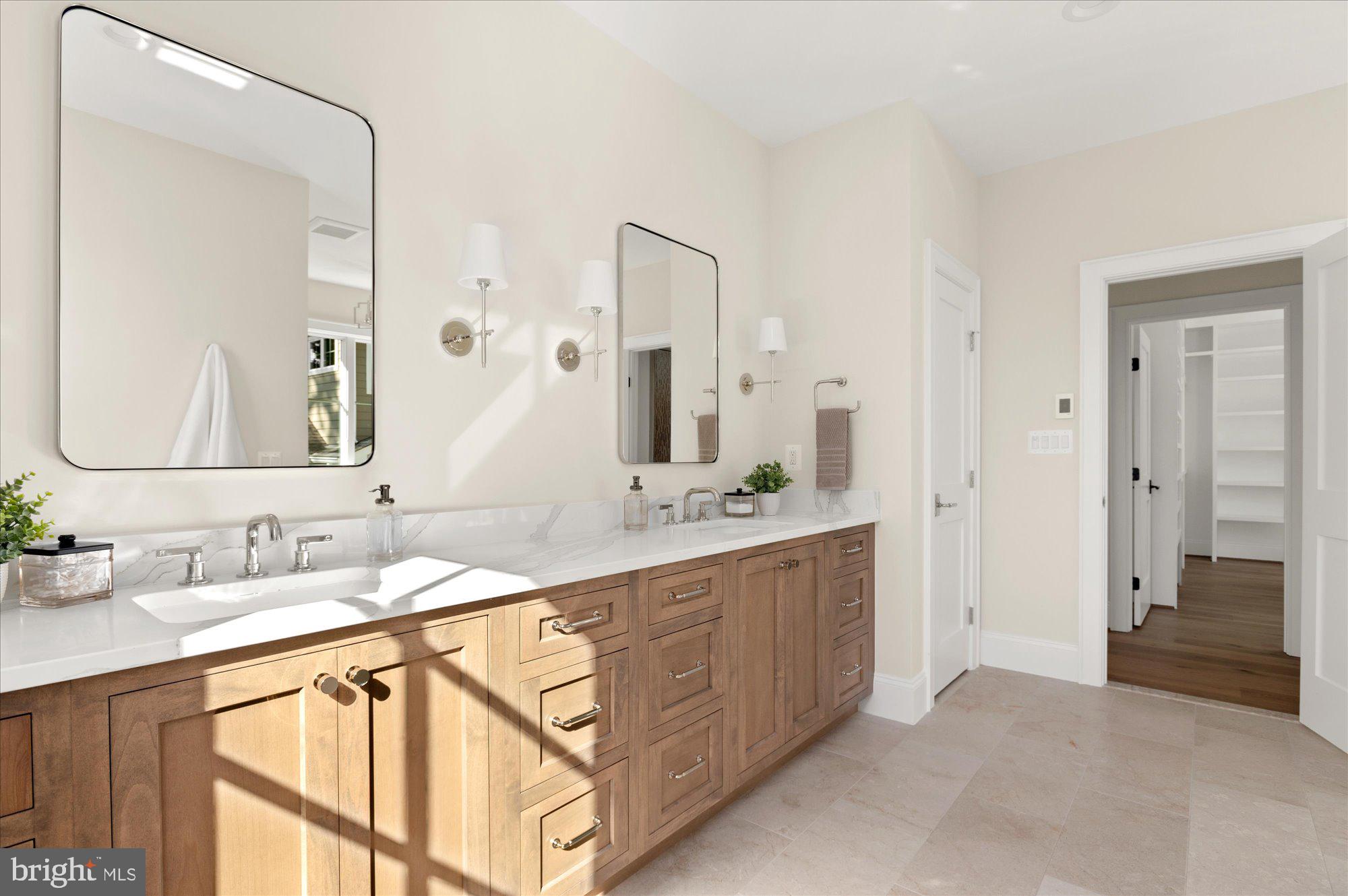 COUNTRY CLUB HILLS - Residential