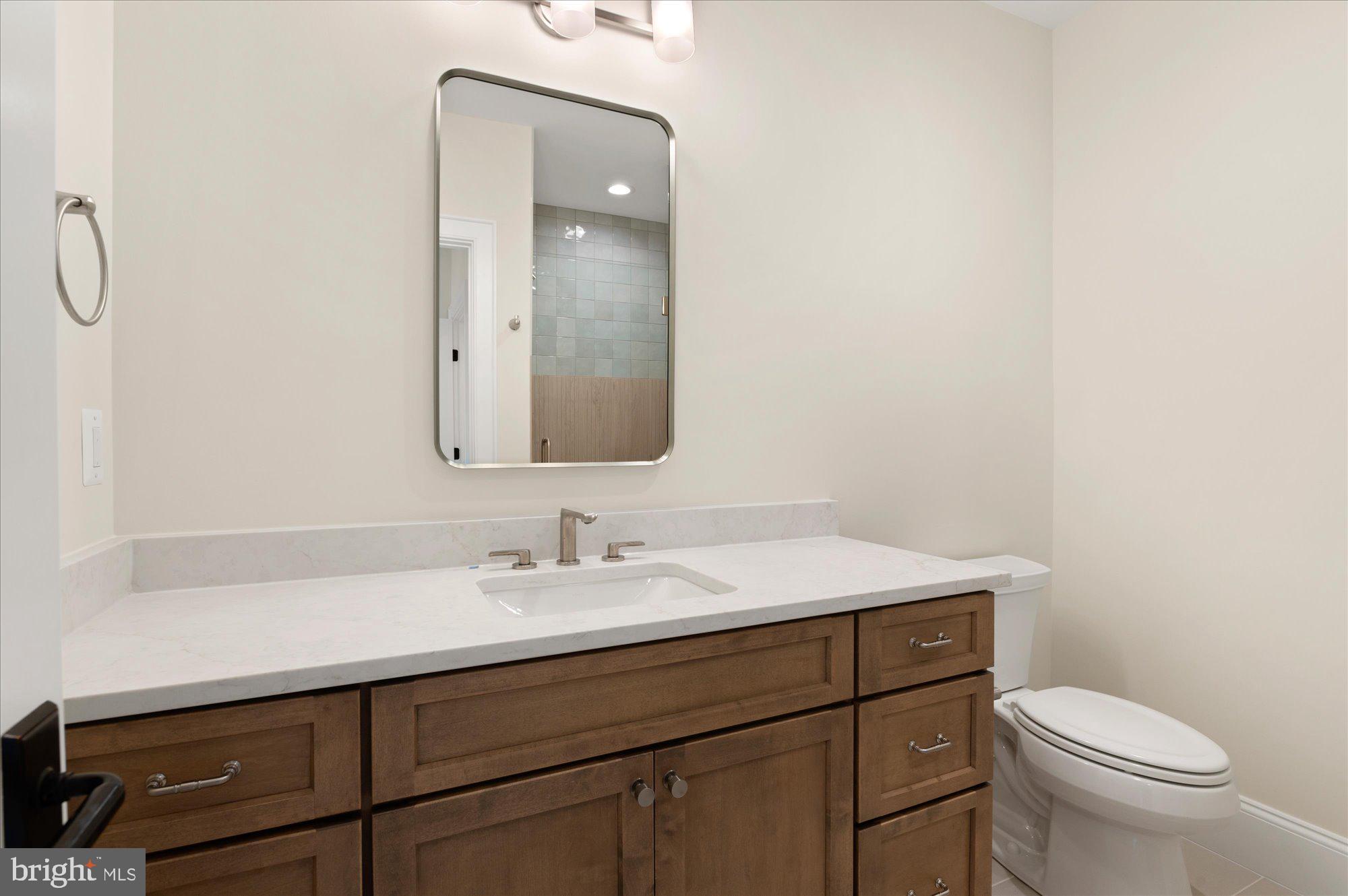 COUNTRY CLUB HILLS - Residential