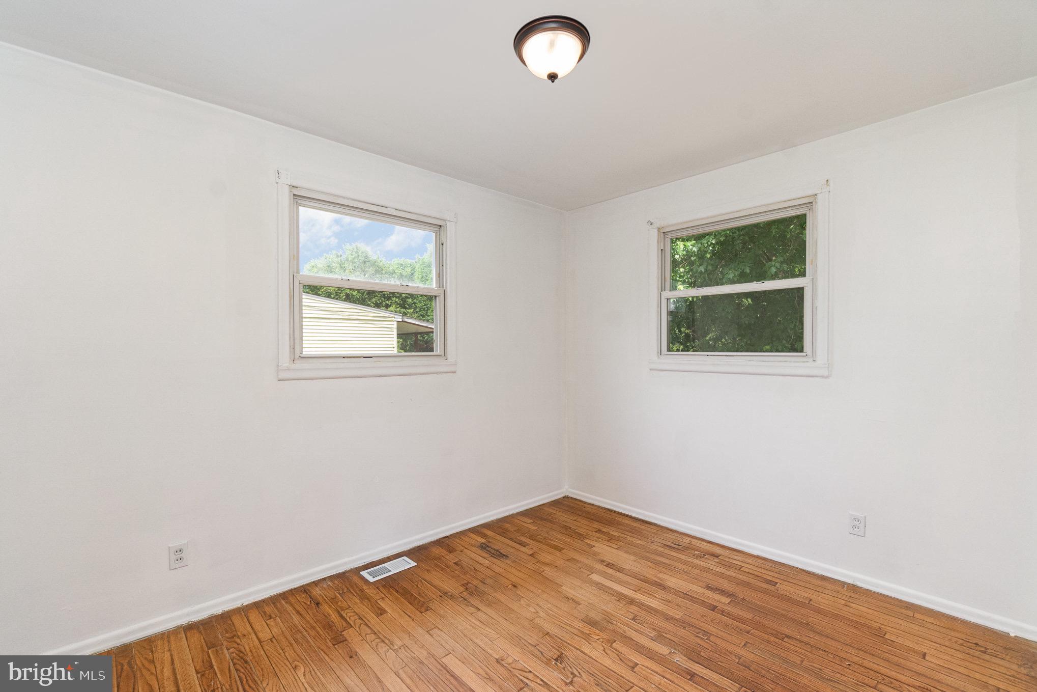 WINDSOR VILLAGE - Residential