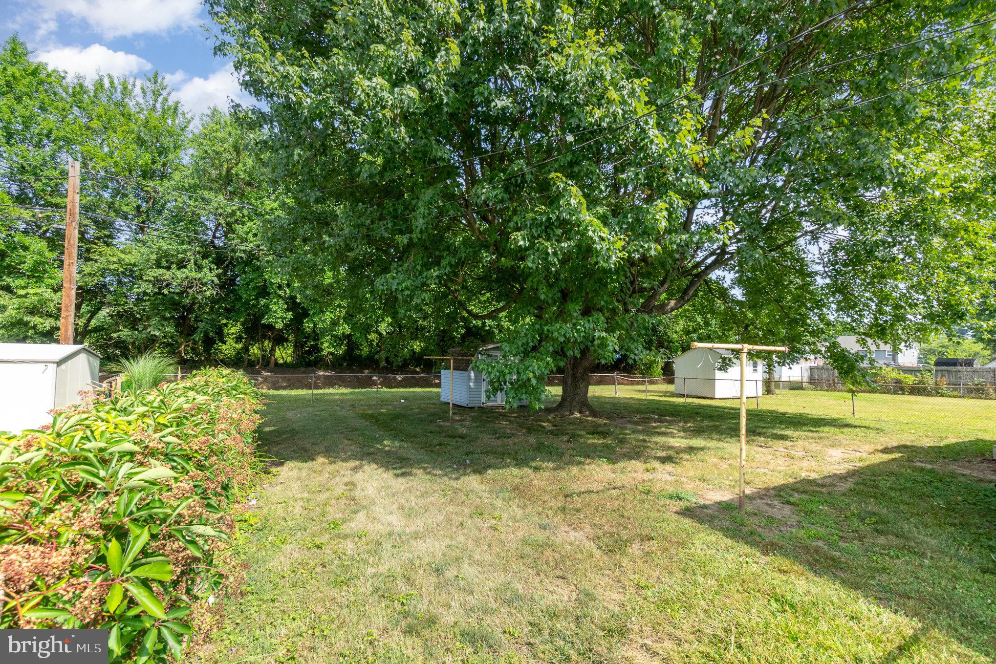 WINDSOR VILLAGE - Residential