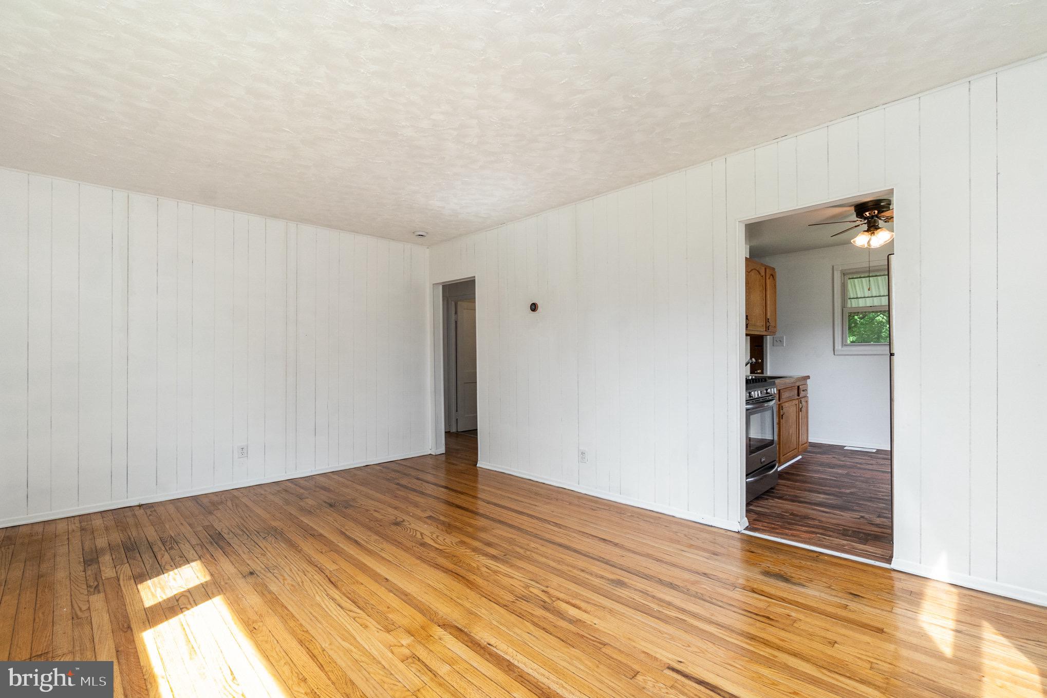 WINDSOR VILLAGE - Residential