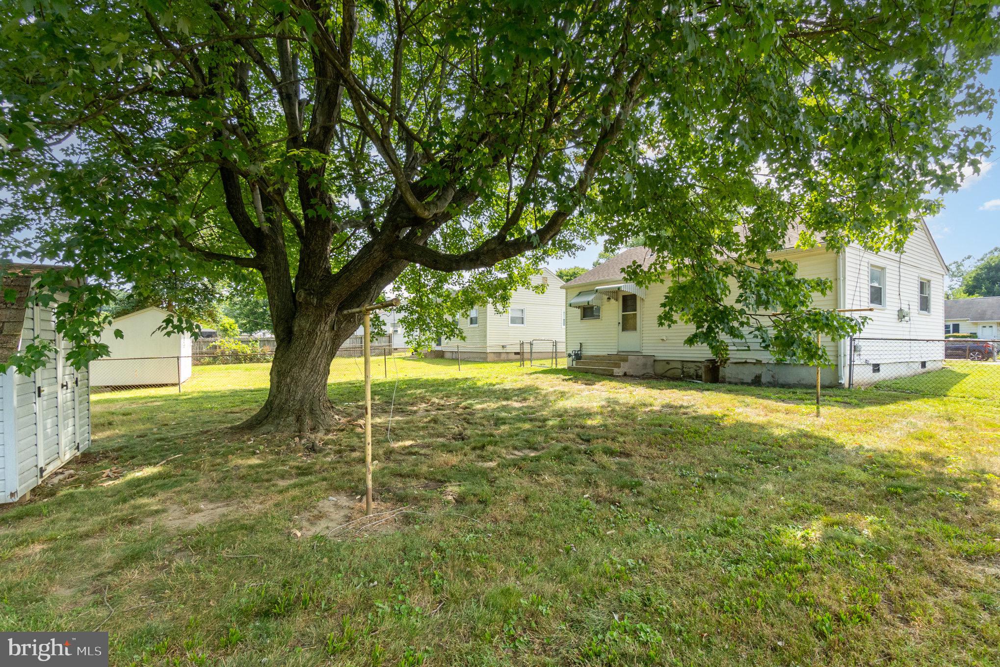 WINDSOR VILLAGE - Residential