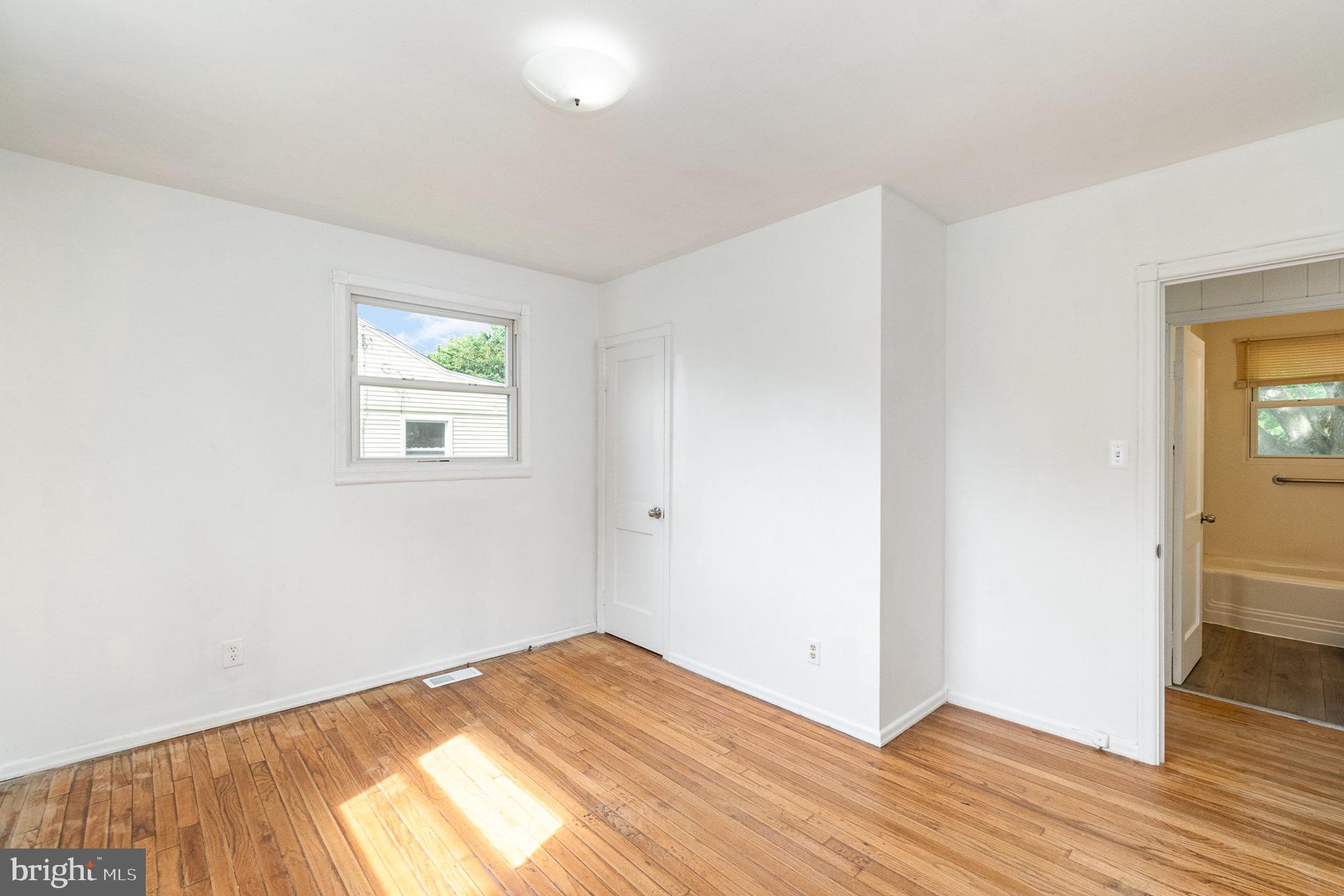 WINDSOR VILLAGE - Residential