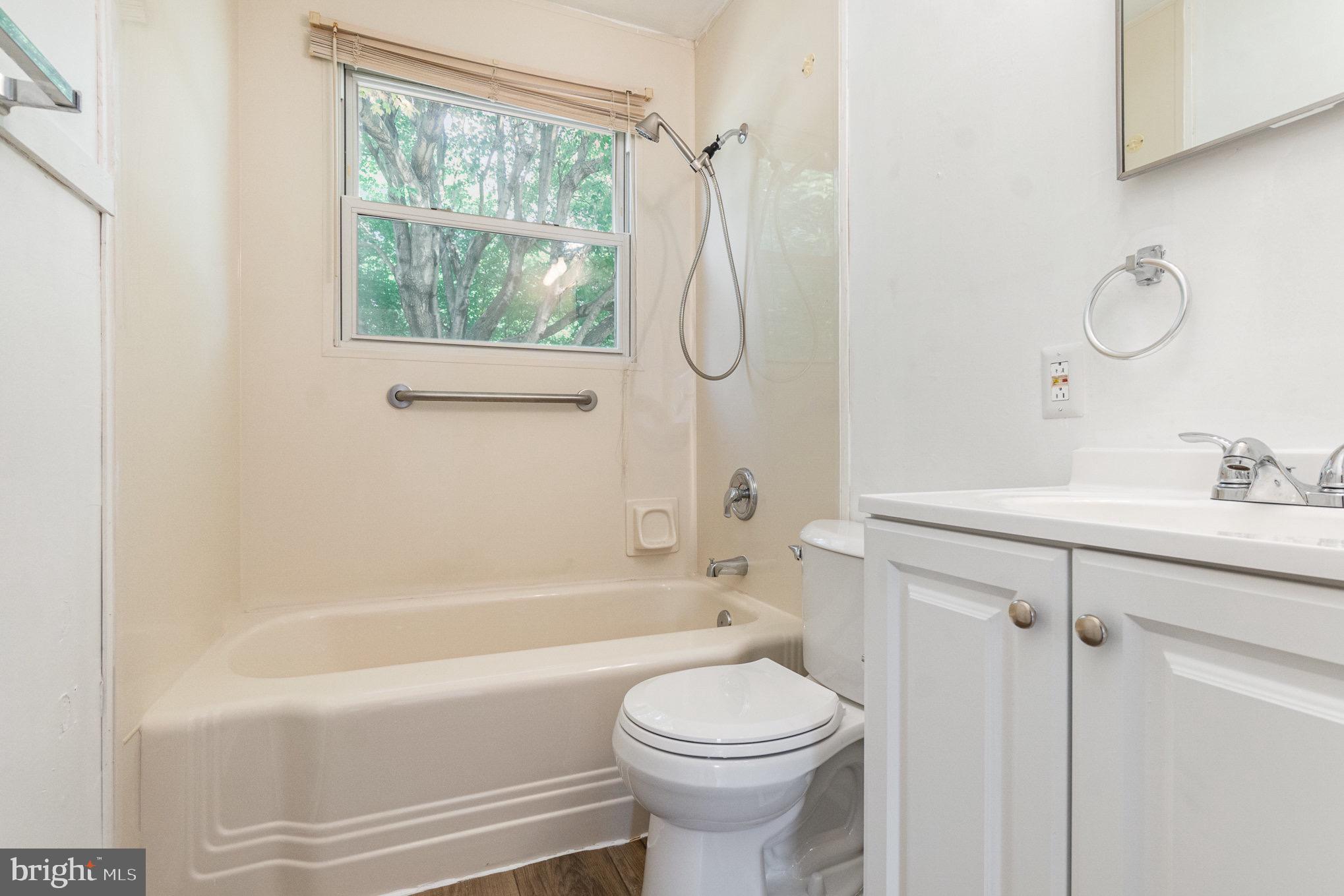 WINDSOR VILLAGE - Residential