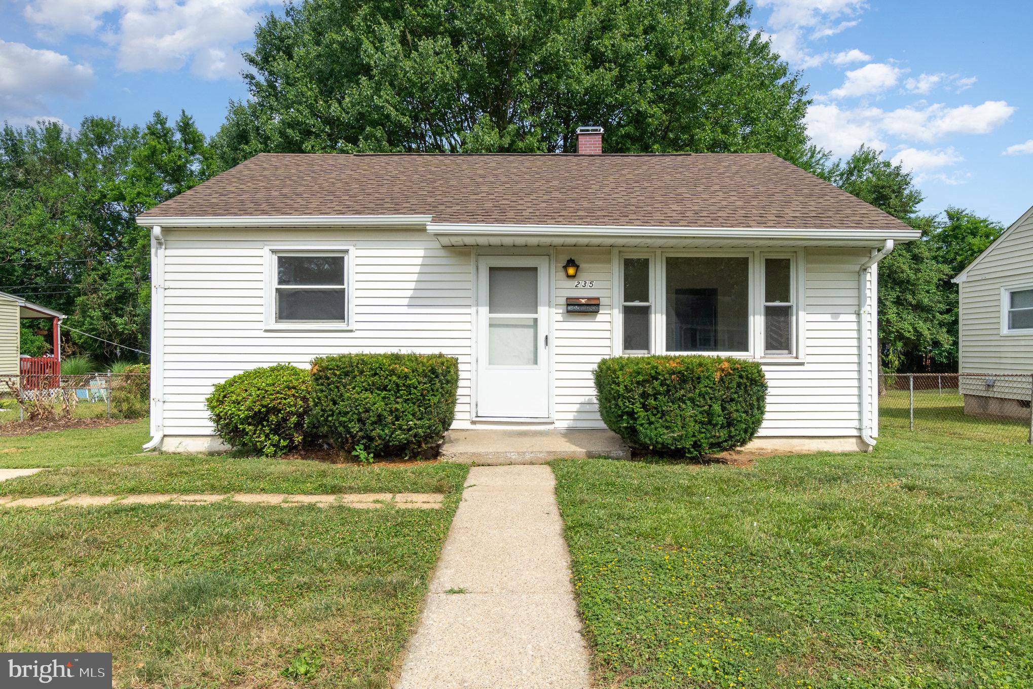 WINDSOR VILLAGE - Residential