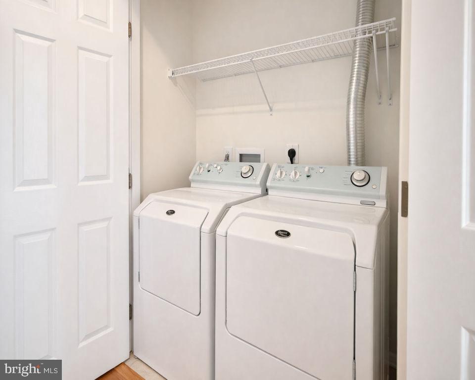 OVERLOOK - Residential Lease