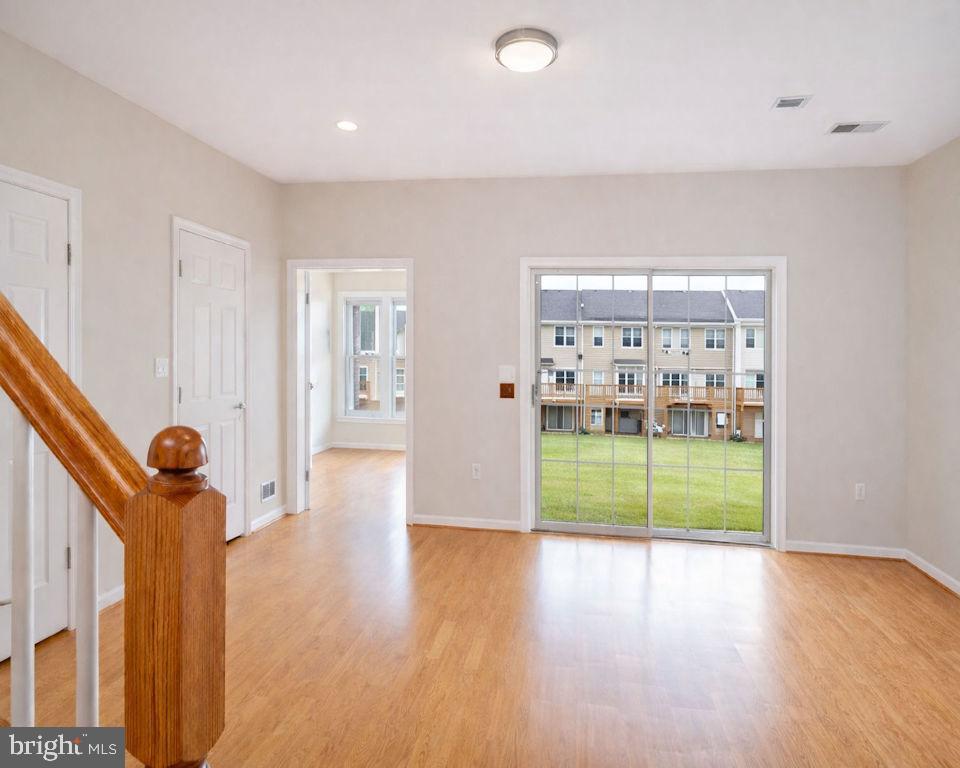 OVERLOOK - Residential Lease