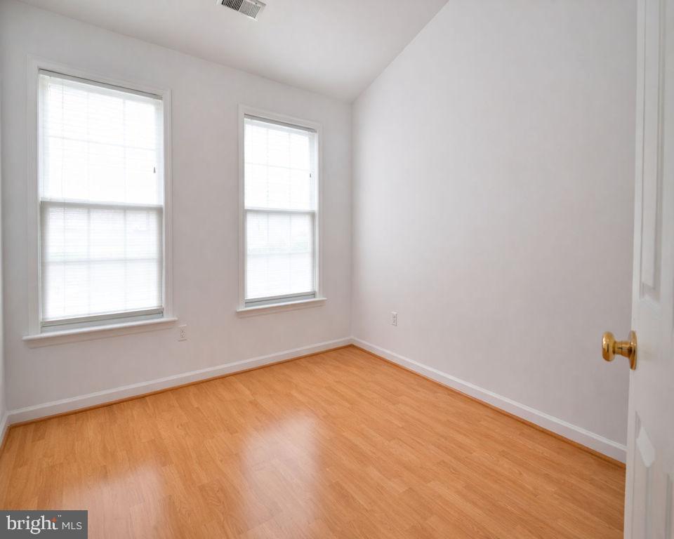 OVERLOOK - Residential Lease