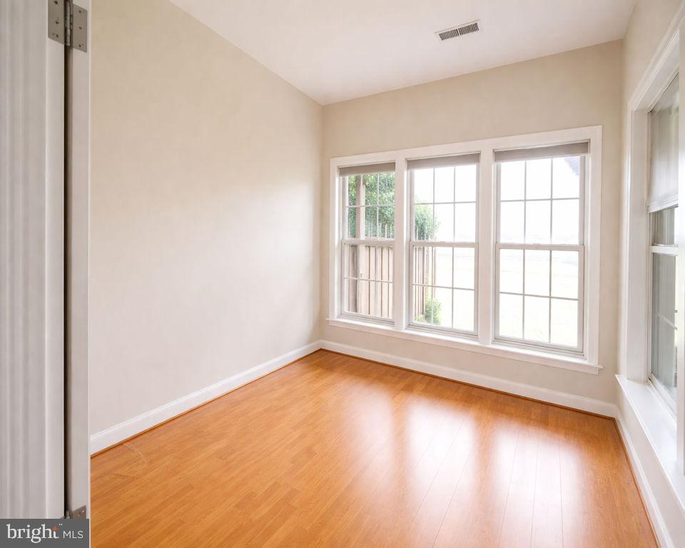 OVERLOOK - Residential Lease