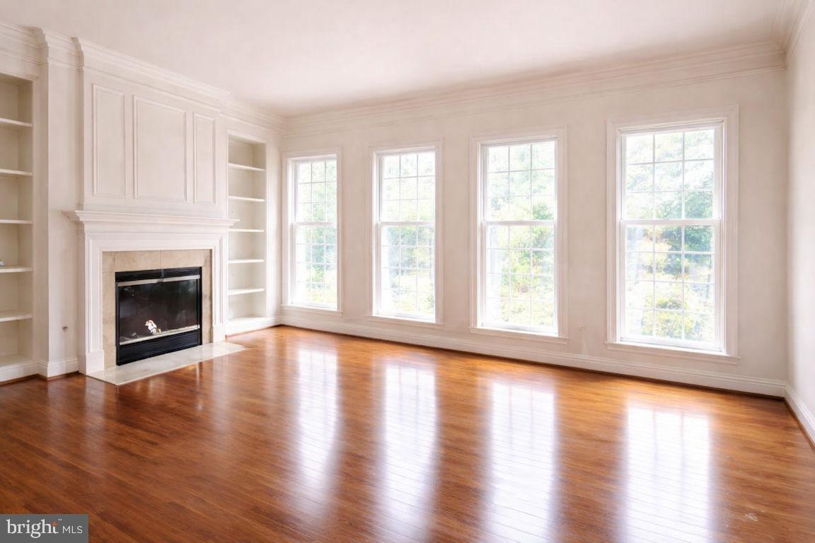 OVERLOOK - Residential Lease