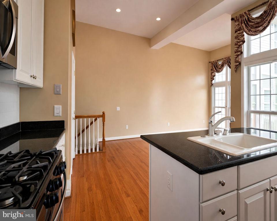 OVERLOOK - Residential Lease