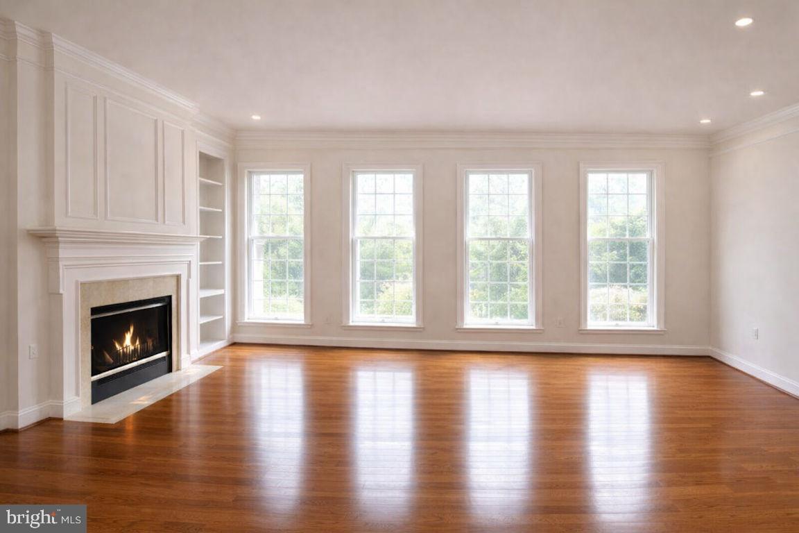 OVERLOOK - Residential Lease